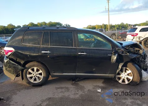 2012 Toyota Highlander Se V6 z USA, uszkodzony, nr VIN 5TDBK3EH4CS101837